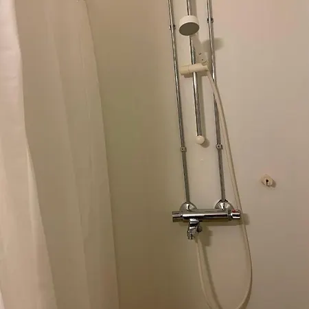 Vandrerhjem Cheap&shared In